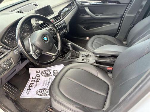 Glacier Silver Metallic 2018 BMW X1 sDrive28i