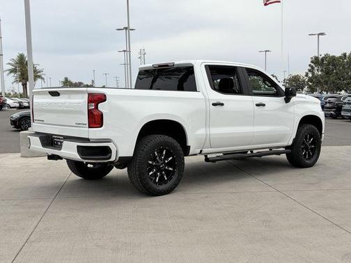 Summit White 2021 Chevrolet Silverado 1500 Custom