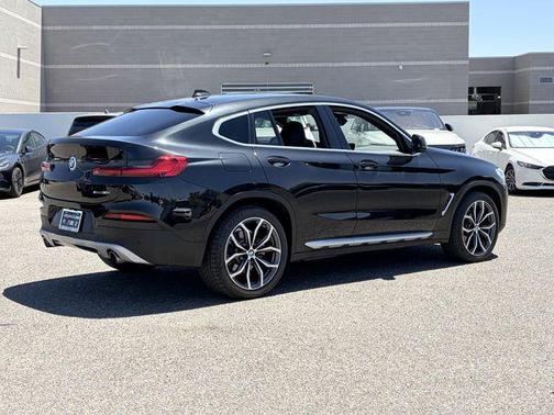 Black Sapphire Metallic 2021 BMW X4 xDrive30i