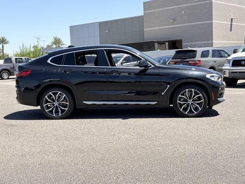 Black Sapphire Metallic 2021 BMW X4 xDrive30i