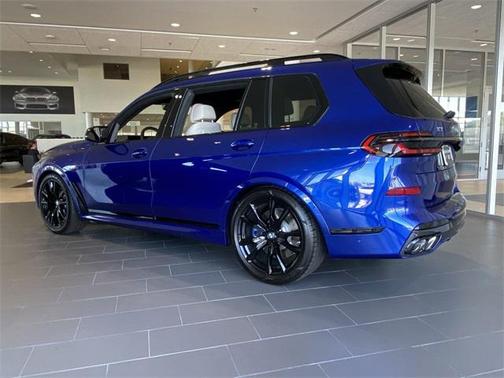 2026 BMW X7 M60i