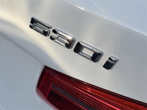 2020 BMW 530 530i