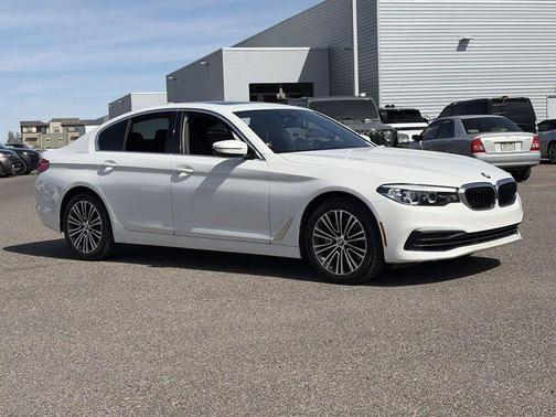 2020 BMW 530 530i
