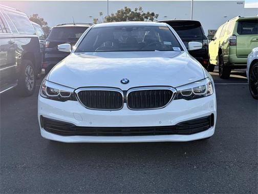 2020 BMW 530 530i
