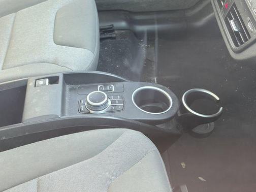 Capparis White w/BMW i Frozen Blue Accent 2018 BMW i3 94 Ah
