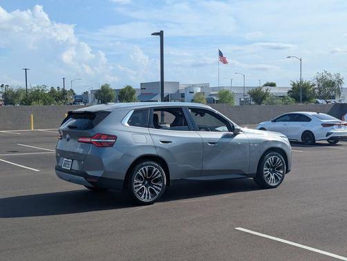 Skyscraper Grey Metallic 2026 BMW X3 30 xDrive