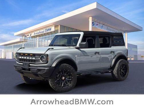 2023 Ford Bronco Base