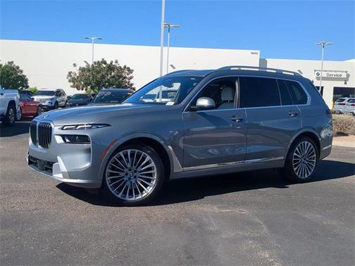 2025 BMW X7 xDrive40i