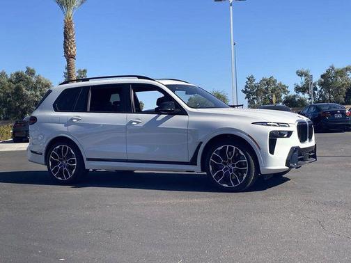 Alpine White 2025 BMW X7 M60i