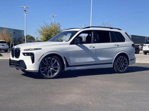 Alpine White 2025 BMW X7 M60i