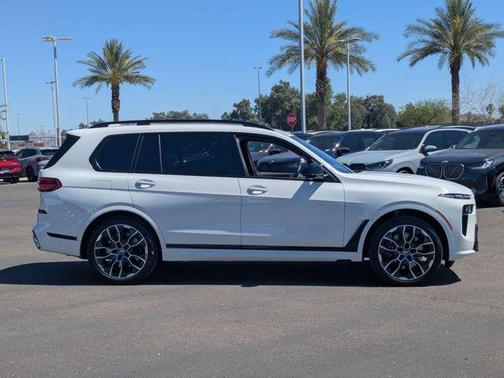 Alpine White 2025 BMW X7 M60i