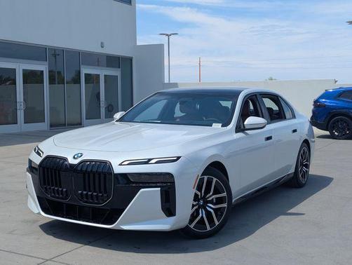 Mineral White Metallic 2026 BMW 740 740i