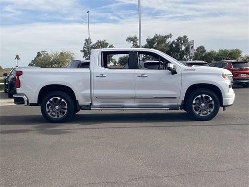 2022 Chevrolet Silverado 1500 High Country