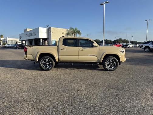 2018 Toyota Tacoma TRD SPORT