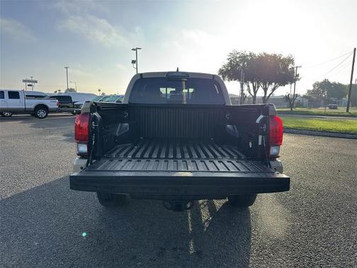 2018 Toyota Tacoma TRD SPORT