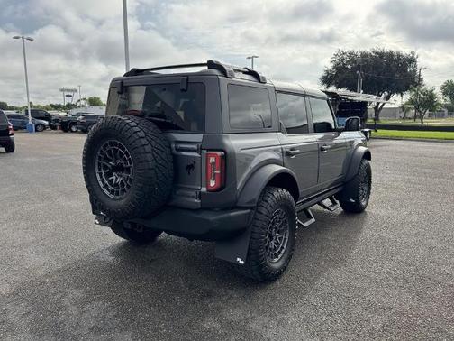 CARBONIZED GRAY METALLIC 2023 Ford Bronco WILDTRAK