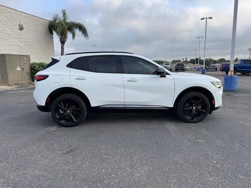 Summit White 2022 Buick Envision PREFERRED