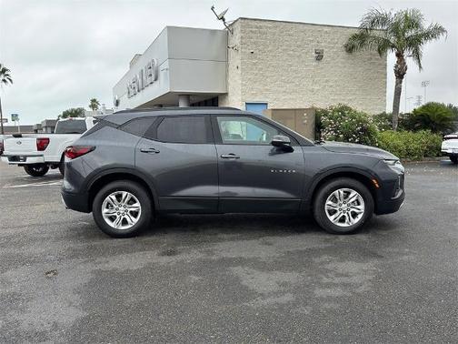 2022 Chevrolet Blazer LT W/2LT