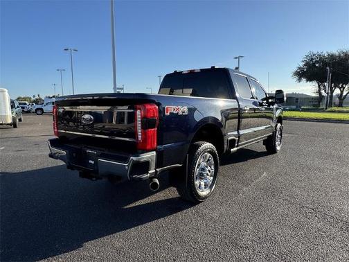 2023 Ford F-350 LARIAT SUPER DUTY