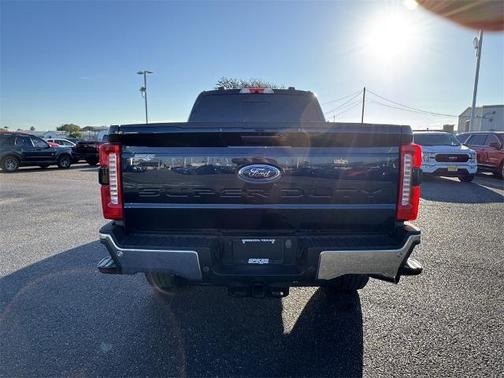 2023 Ford F-350 LARIAT SUPER DUTY
