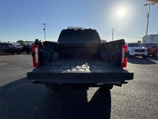 2023 Ford F-350 LARIAT SUPER DUTY