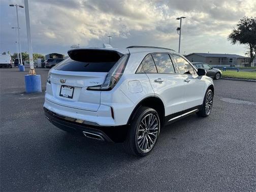 2024 Cadillac XT4 SPORT