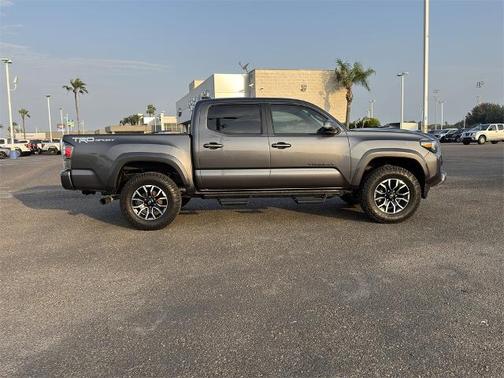 2021 Toyota Tacoma 