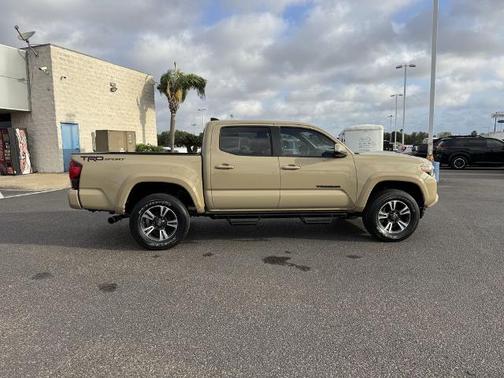 2018 Toyota Tacoma TRD SPORT
