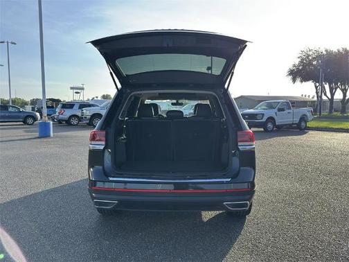 2022 Volkswagen Atlas 2.0T SE W/ TECHNOLOGY