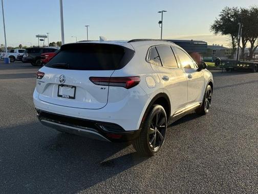 Summit White 2022 Buick Envision PREFERRED