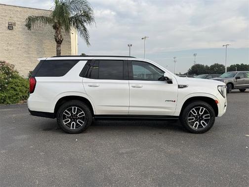 2023 GMC Yukon AT4