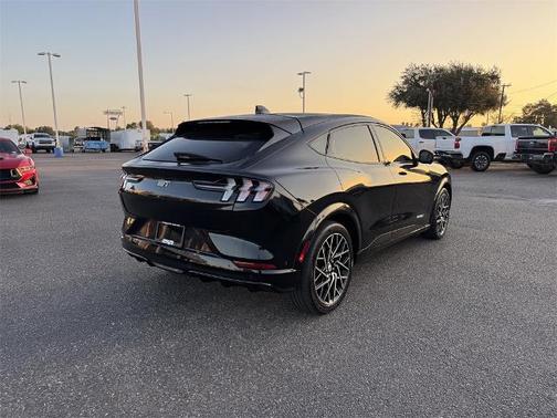 2021 Ford Mustang Mach-E GT