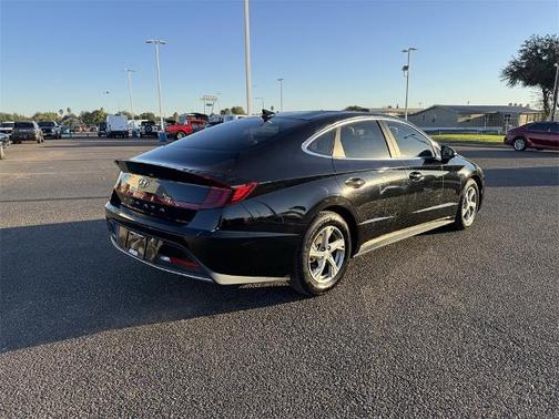 2023 Hyundai SONATA SE