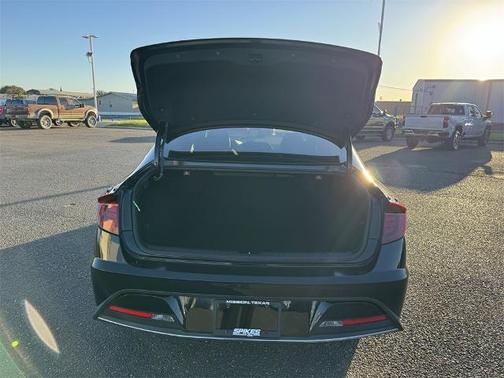 2023 Hyundai SONATA SE