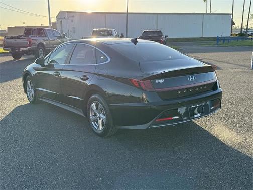 2023 Hyundai SONATA SE