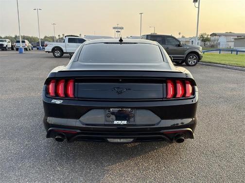 2022 Ford Mustang ECOBOOST PREMIUM