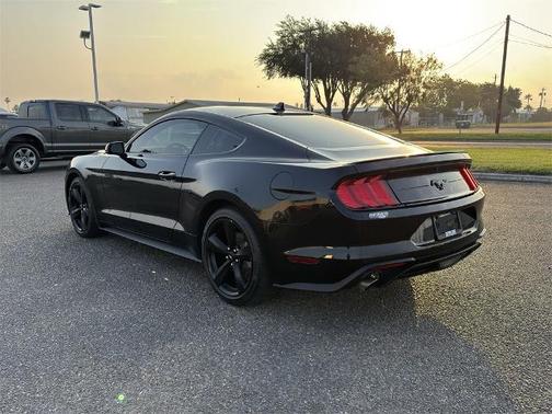 2022 Ford Mustang ECOBOOST PREMIUM
