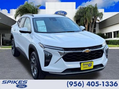 Summit White 2025 Chevrolet Trax LT