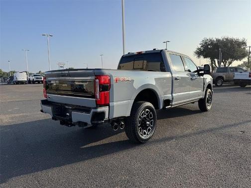 2025 Ford F-250 PLATINUM