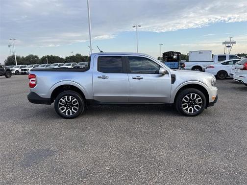 2023 Ford Maverick LARIAT