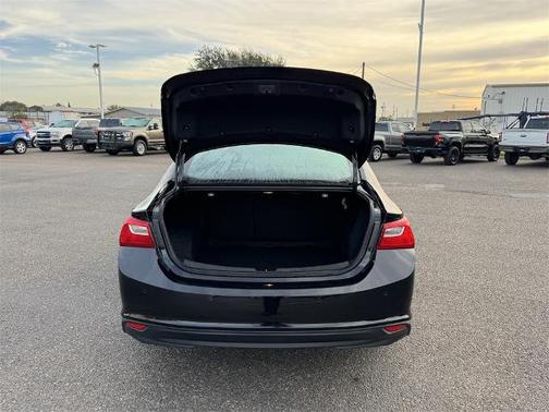 2024 Chevrolet Malibu LT W/1LT