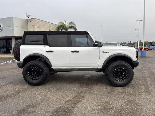 2022 Ford Bronco WILDTRAK