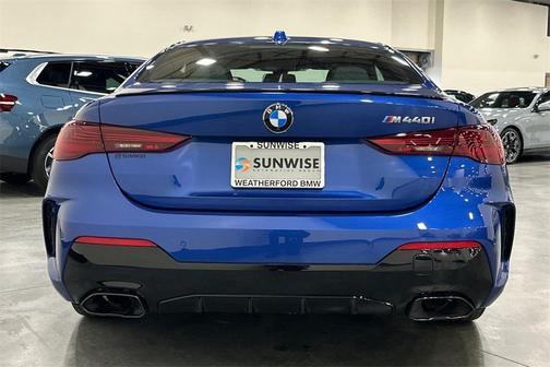 2025 BMW M440 i