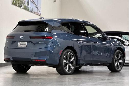 2026 BMW iX xDrive45