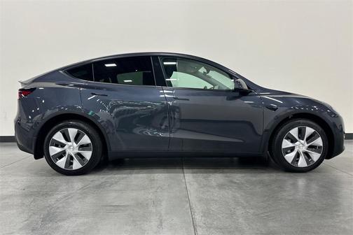 2024 Tesla Model Y Long Range Dual Motor All-Wheel Drive