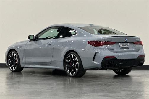 2025 BMW M440 i xDrive