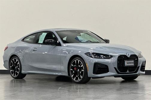 2025 BMW M440 i xDrive