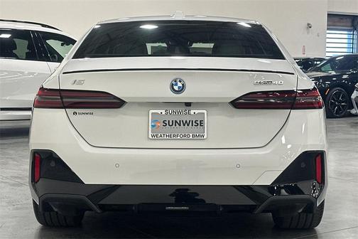 2026 BMW i5 eDrive40