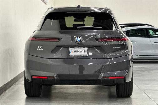 2026 BMW iX xDrive45