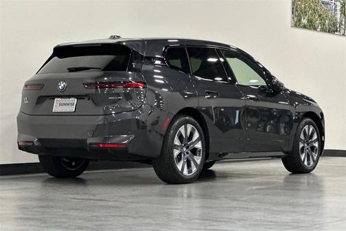 2026 BMW iX xDrive45